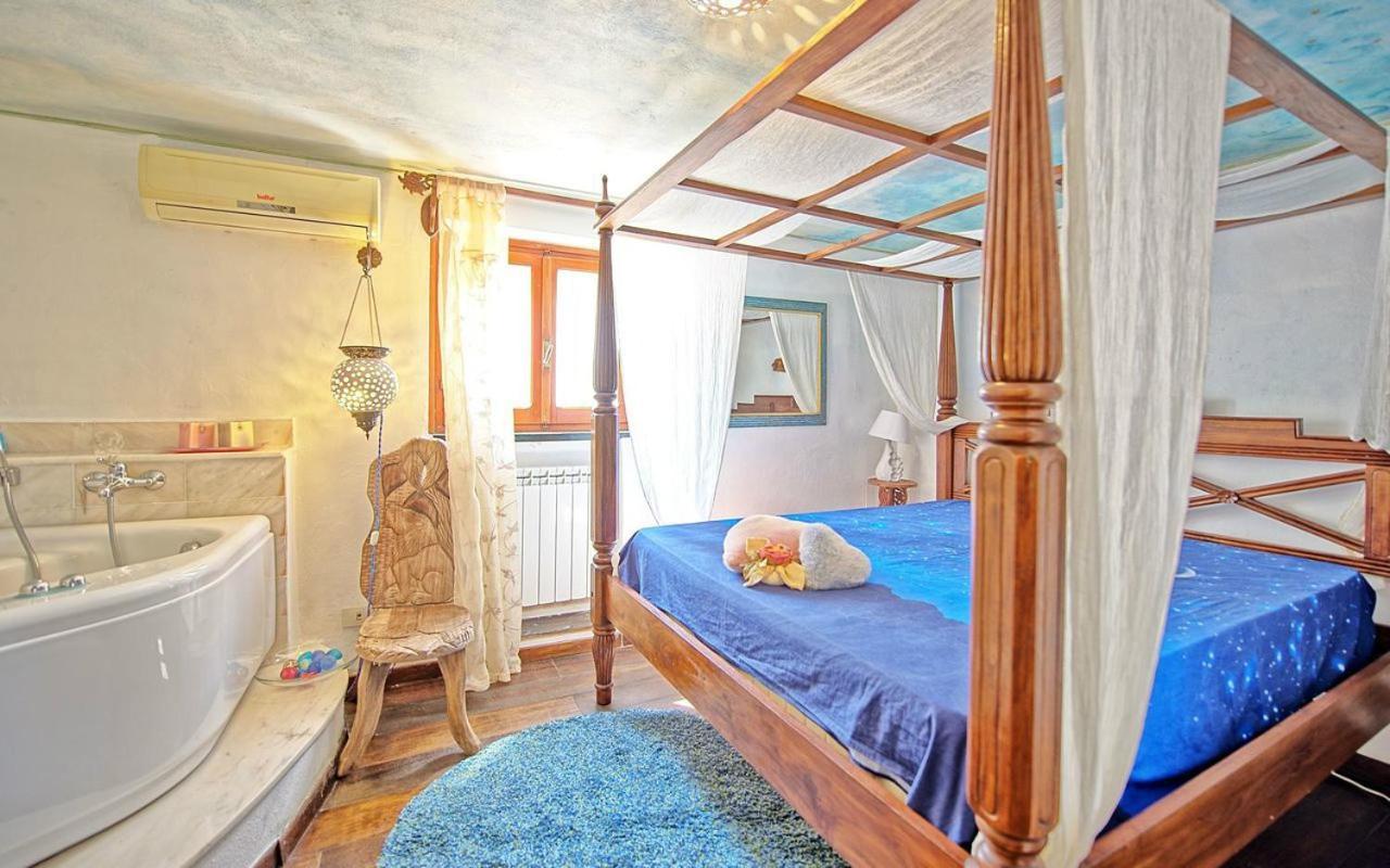 La Casa Fra Gli Ulivi Luxury Apartments With Pool Near Cinque Terre And Tuscany Monte Marcello Exteriér fotografie
