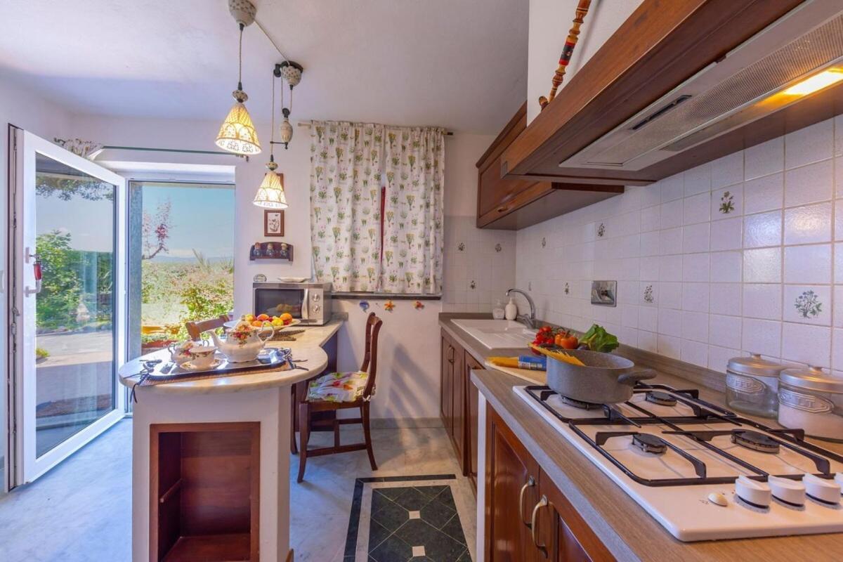 La Casa Fra Gli Ulivi Luxury Apartments With Pool Near Cinque Terre And Tuscany Monte Marcello Exteriér fotografie